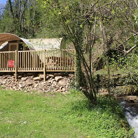 Camping Moulin De Chaules Saint-Constant Exterior photo