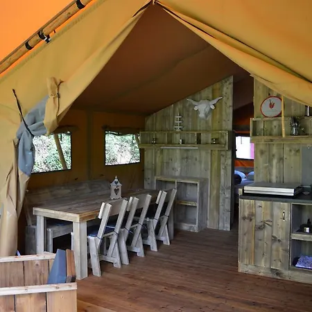 Camping Moulin De Chaules Saint-Constant Exterior photo