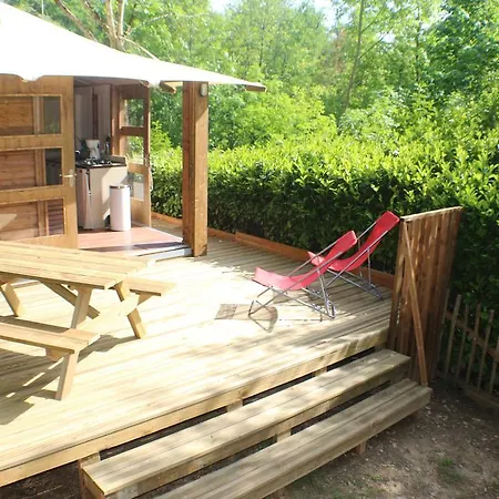 Camping Moulin De Chaules Saint-Constant Exterior photo