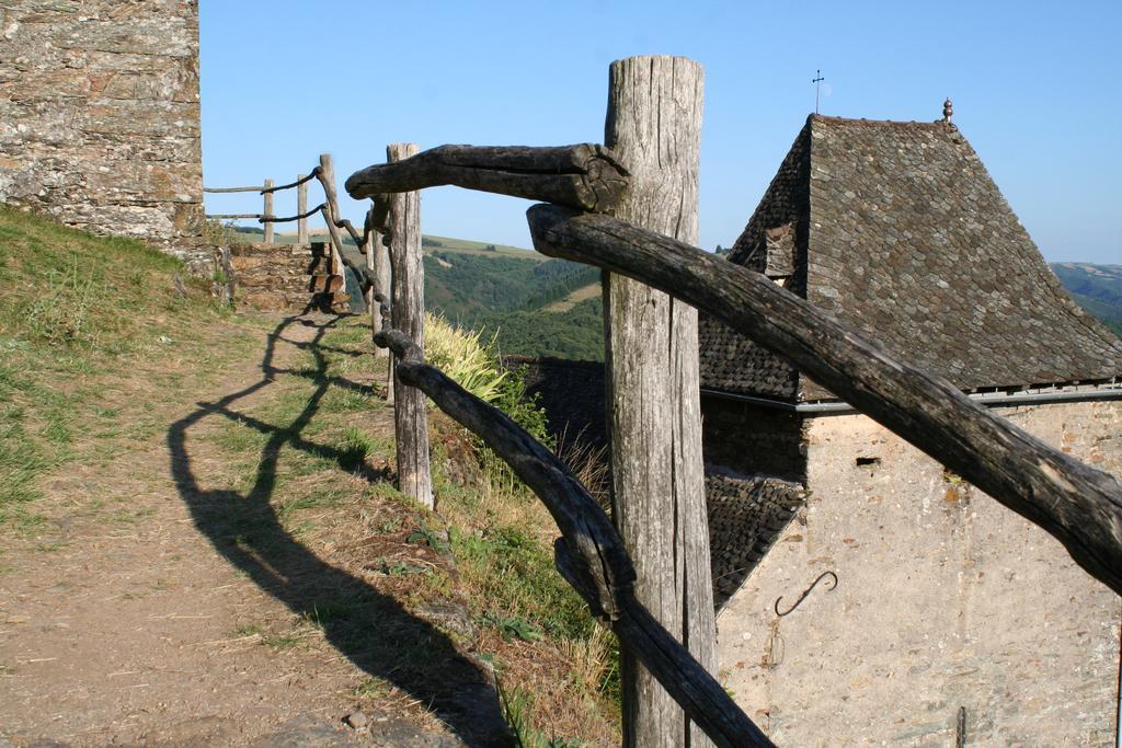 Moulin De Chaules